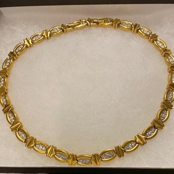 Elegant Gold and Silver Necklace - Picture 2 of 5